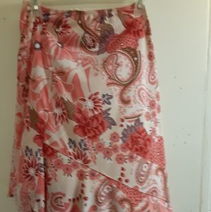 Beautiful, silky/light Skirt